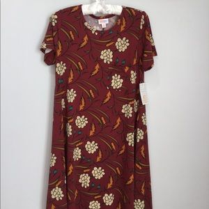 XS Carly dress in burgundy with beige flowers